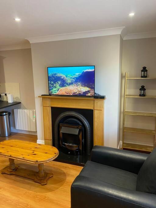 2 Bed Cosy Apartment In Heart Of Mullingar. Eksteriør billede